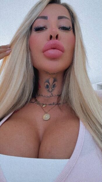 Full leaked Monamonique private photo