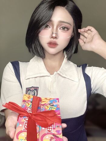 Full leaked Monchymoon page private photo