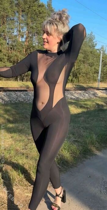 Full leaked Monia private photo