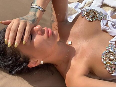 Full leaked Monicasuarez private photo