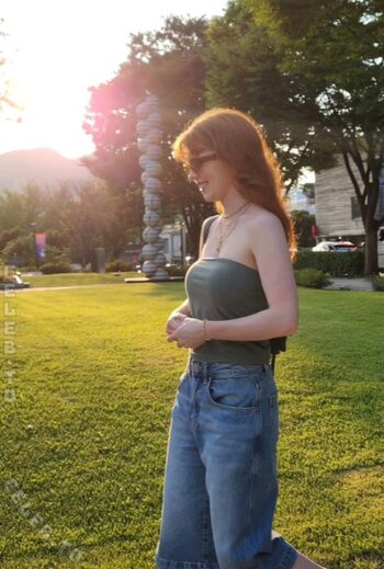 Full leaked Monominji private photo
