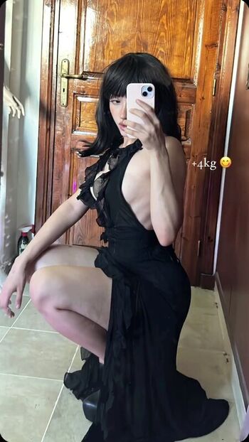 moondoll__