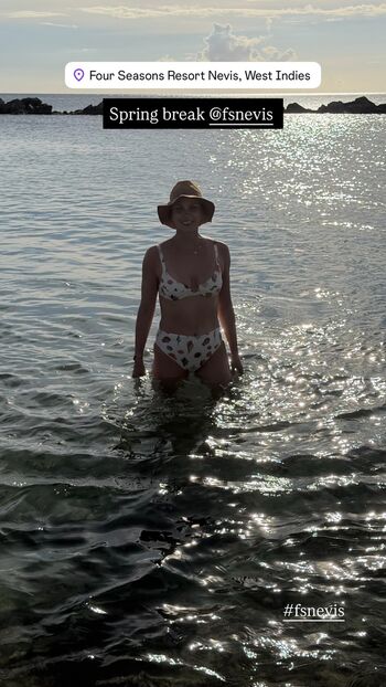 Full leaked Morena baccarin private photo