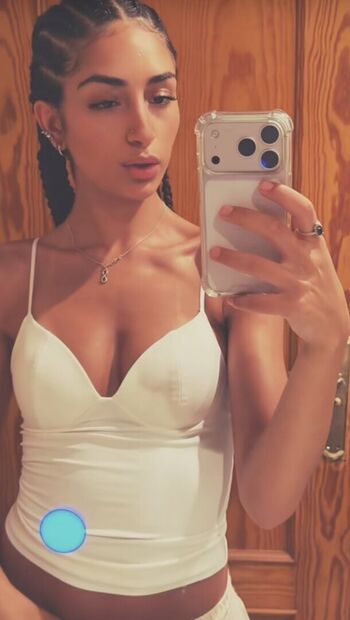 Full leaked Moroccan slut private photo