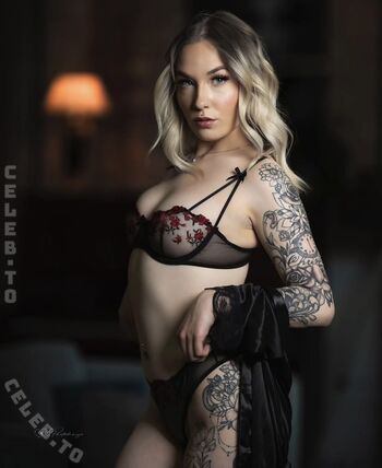 Full leaked Mrs mineee private photo