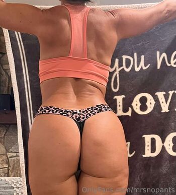 Full leaked Mrs no pants private photo