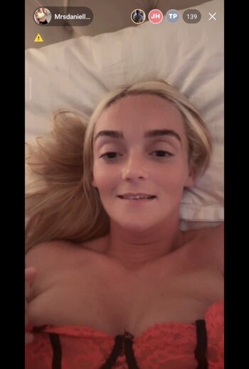 Full leaked Mrsdanielle private photo
