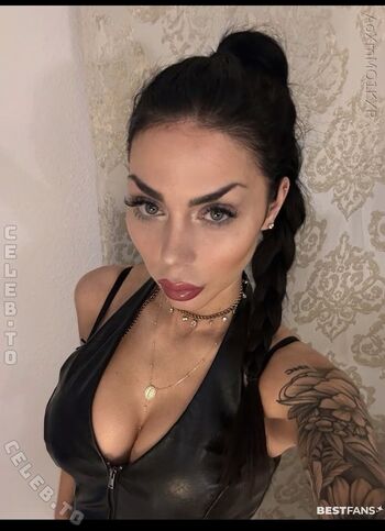 Full leaked Mrsmaria s private photo