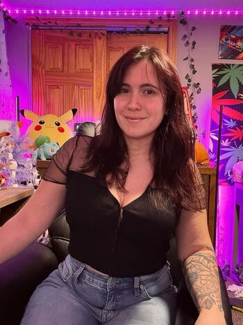 Full leaked Mrsmobster private photo