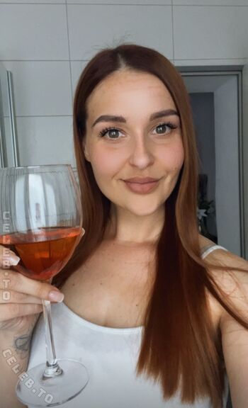 Full leaked Mrsxfoxy private photo