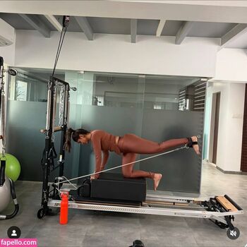 Full leaked Mrunal private photo