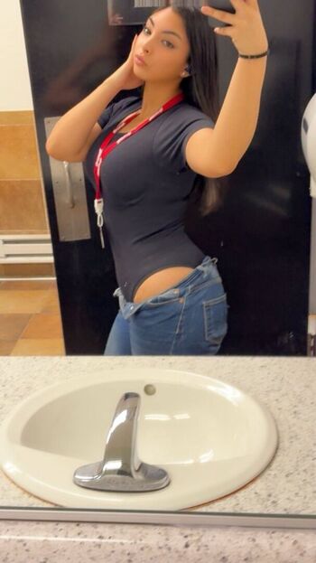 Full leaked Msalondrarae page private photo