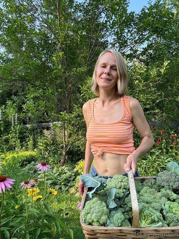 Full leaked Mslilysgarden private photo
