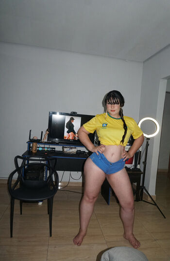 Full leaked Munikashe private photo