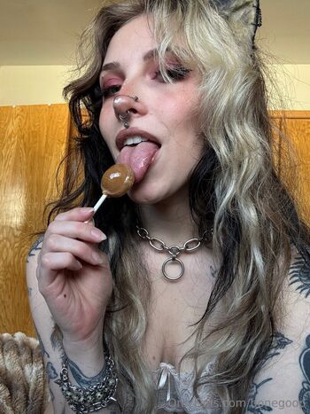 Full leaked Mushbugs private photo