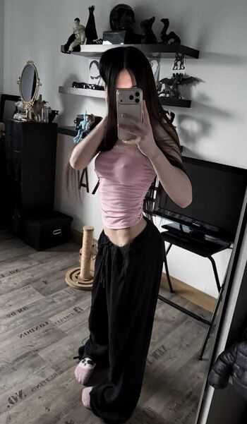 Full leaked Mxis private photo