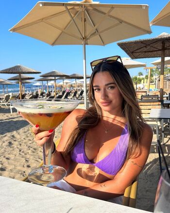 Full leaked Mya azzopardi private photo