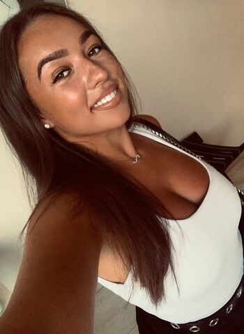 Full leaked Mya linklater private photo