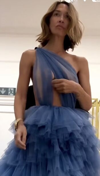 Full leaked Myleene klass private photo