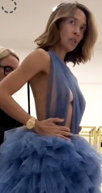 Full leaked Myleene klass private photo