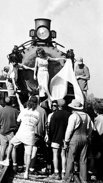 Full leaked Mylene farmer private photo