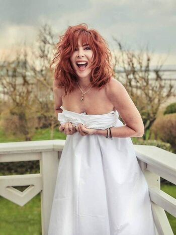 Full leaked Mylene farmer private photo