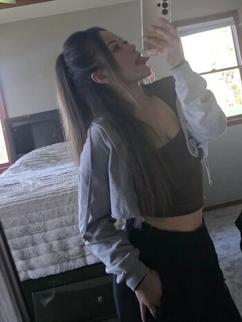 Full leaked Mylong vang private photo