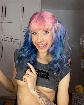 Full leaked Mynluvsx private photo