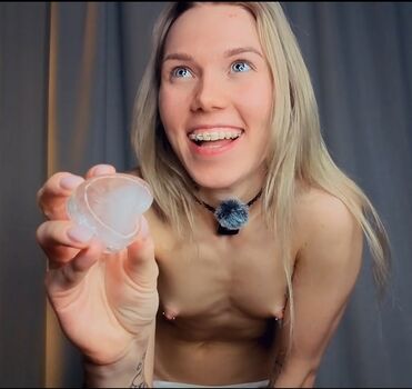 Full leaked Myviolet rush page private photo