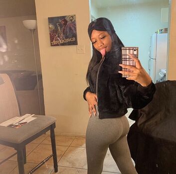 Full leaked N dioraaa private photo
