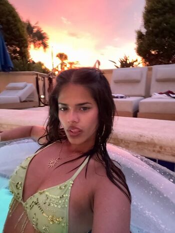 Full leaked Nahrin khan page private photo