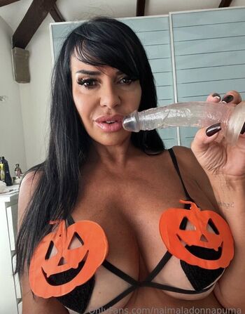 Full leaked Naima guidi private photo