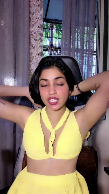 Full leaked Naina private photo