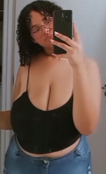 Full leaked Najuky private photo