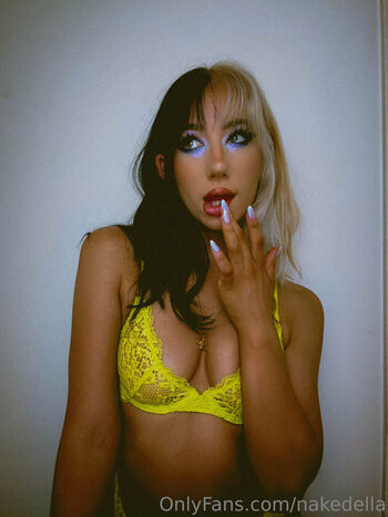 Full leaked Nakedella private photo
