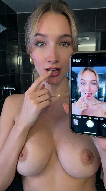 Full leaked Nanou philips private photo