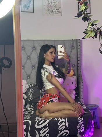 Full leaked Naomi baker private photo