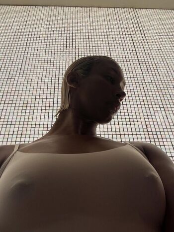 Full leaked Naomisharon private photo