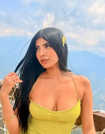 Full leaked Naomyashe private photo