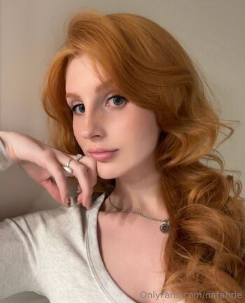 Full leaked Natahrie private photo