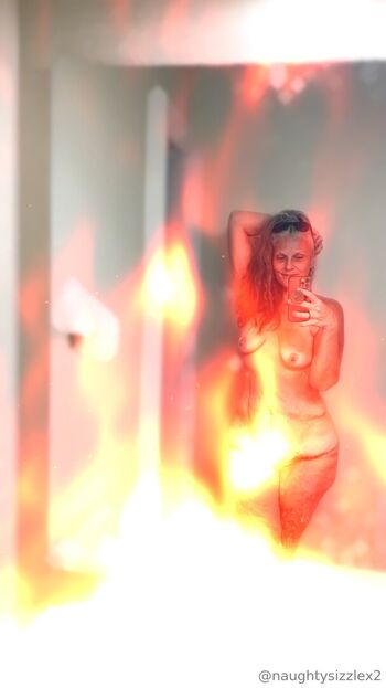 Full leaked Naughtysizzlex private photo