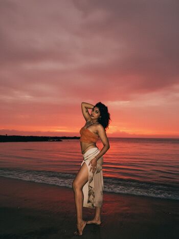 Full leaked Navya shetty private photo