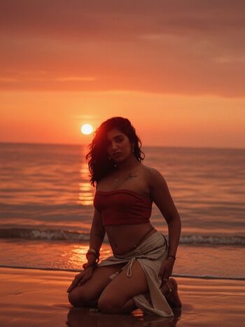 Full leaked Navya shetty private photo