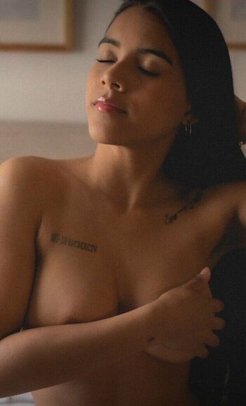 Full leaked Nayo private photo