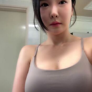 Full leaked Nchacha private photo