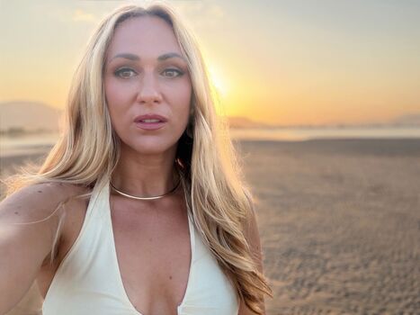 Full leaked Neda parmac private photo