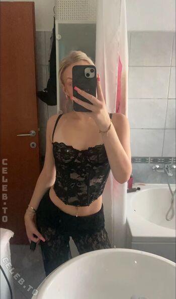 Full leaked Neele wf private photo