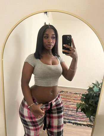 Full leaked Neenah brown private photo