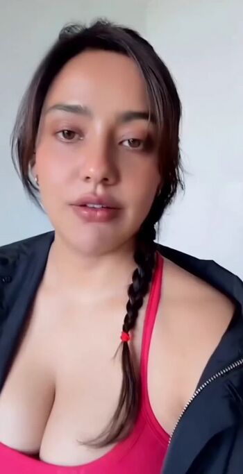 Full leaked Neha sharma private photo