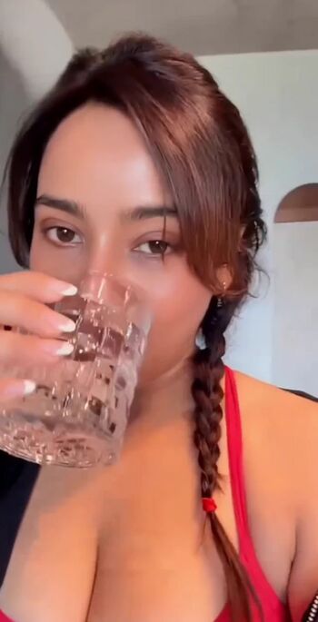 Full leaked Neha sharma private photo